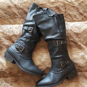 Tall black boots Dream Pairs